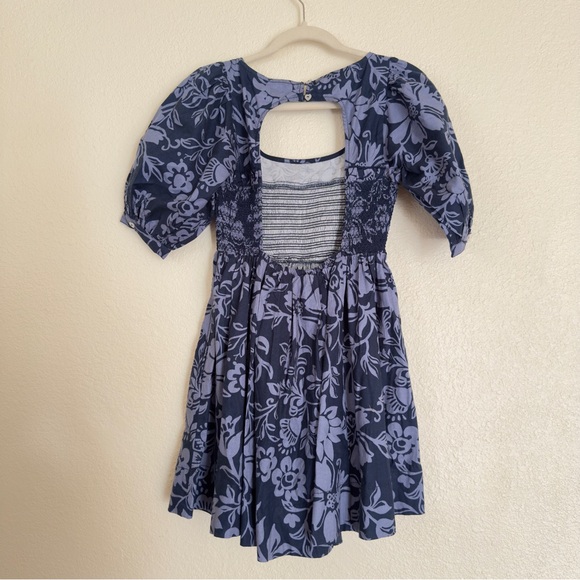 NWOT Free People Dress -Dear Delilah Blue Floral Puff
Sleeve Smocked dress - Picture 9 of 13
